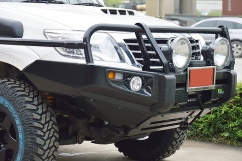 Ironman 4x4 Commercial Deluxe Bull Bar